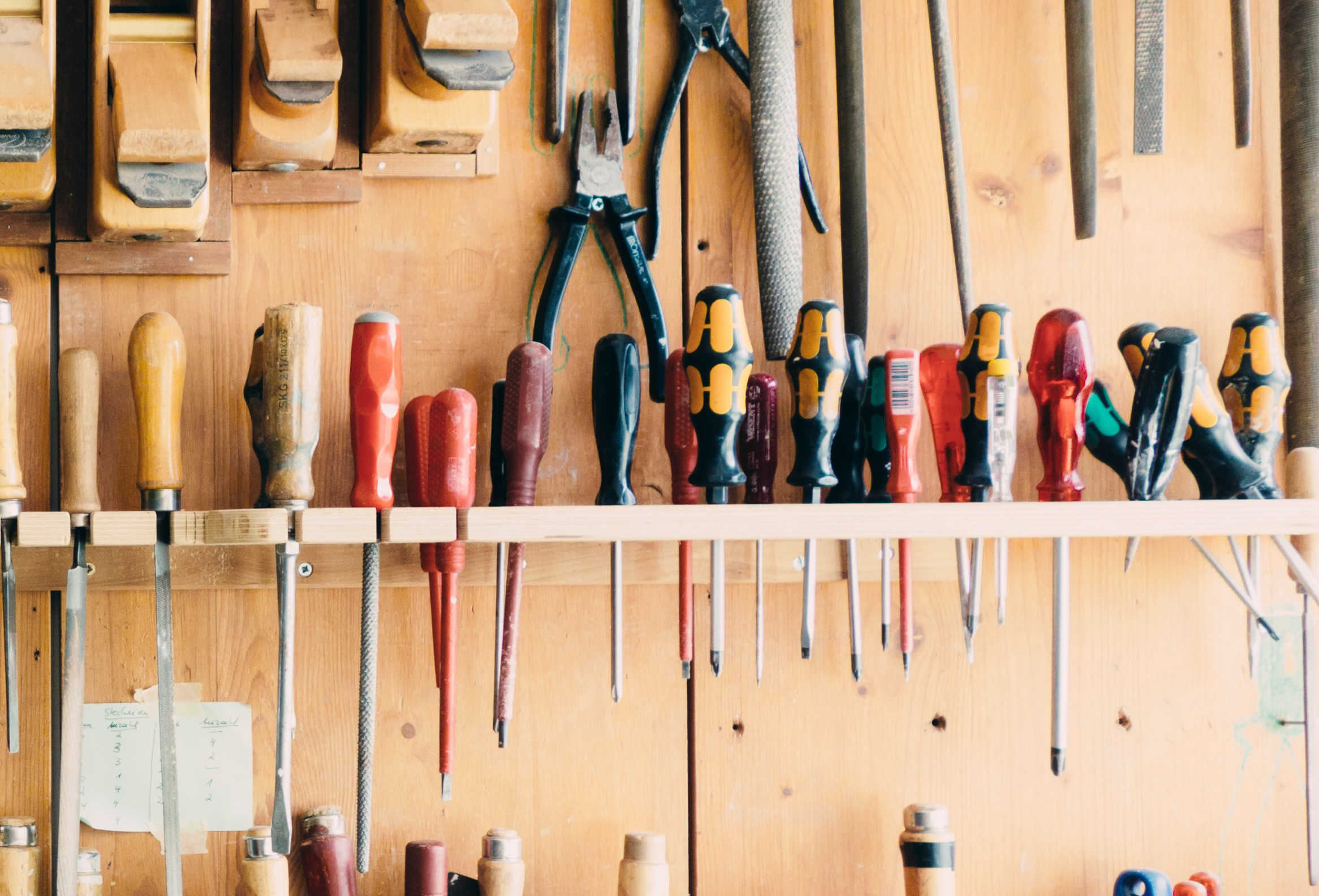 tools like screwdriver