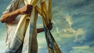 Jewish tradition believes men should wear phylacteries or prayer shawls on the Sabbath.