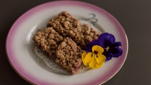 Raspberry Crumble Bars