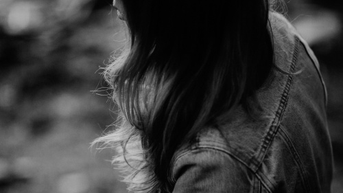 A woman praying.