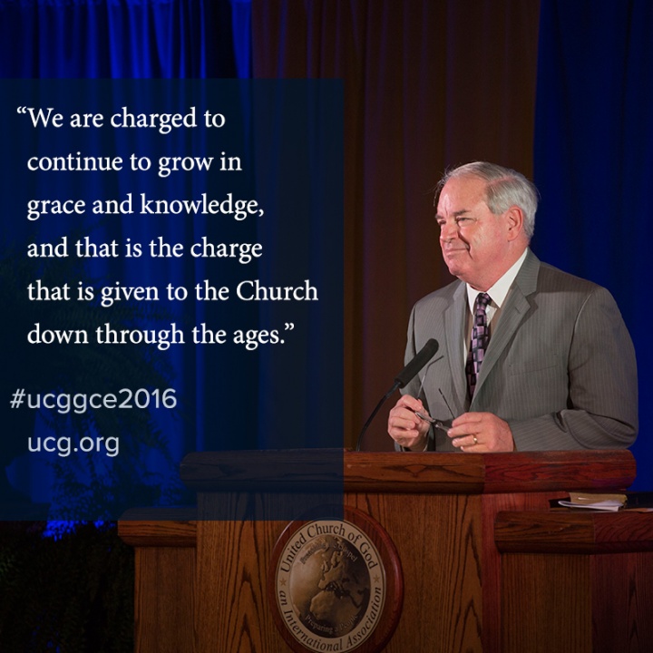 Robin Webber addresses the General Conference of Elders.