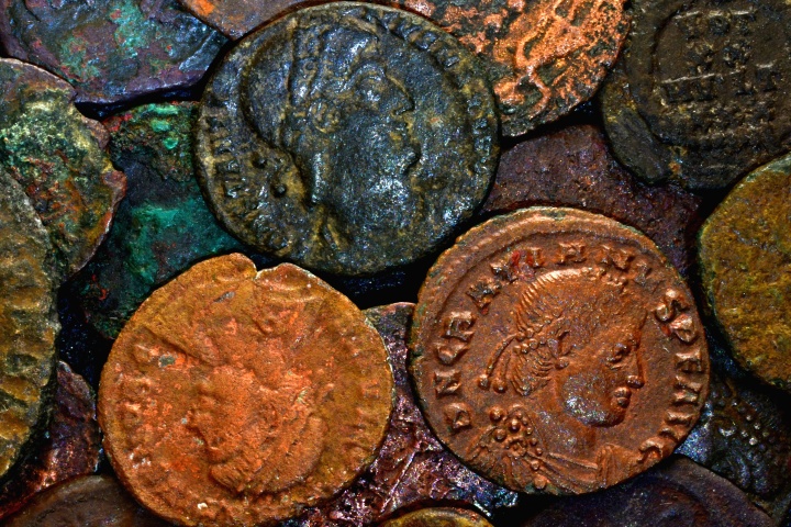 a bunch of old roman coins