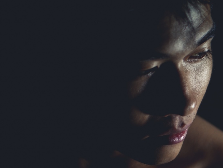 Upclose photo of a young man's face.