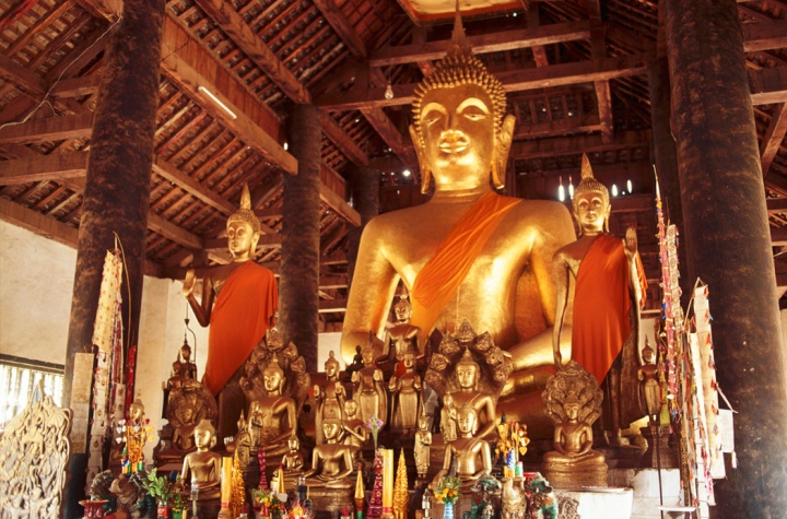 Buddha statues