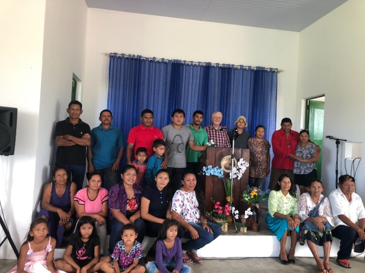 Brethren who attended the Bible study in Maloca de Moscou on May 23, the day after Jorge de Campos’ accident.