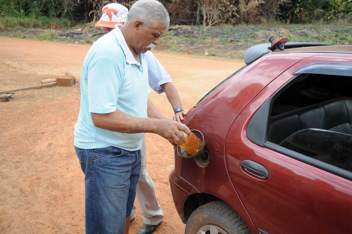 Fueling car in the outback of Roraima State