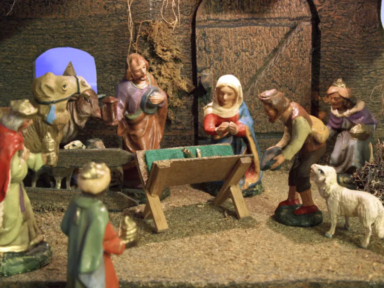 A careful look at the Bible reveals some surprising differences between popular traditions and what the Bible actually says about the circumstances surrounding Christ’s birth. What does the Bible really say about the night Jesus was born?