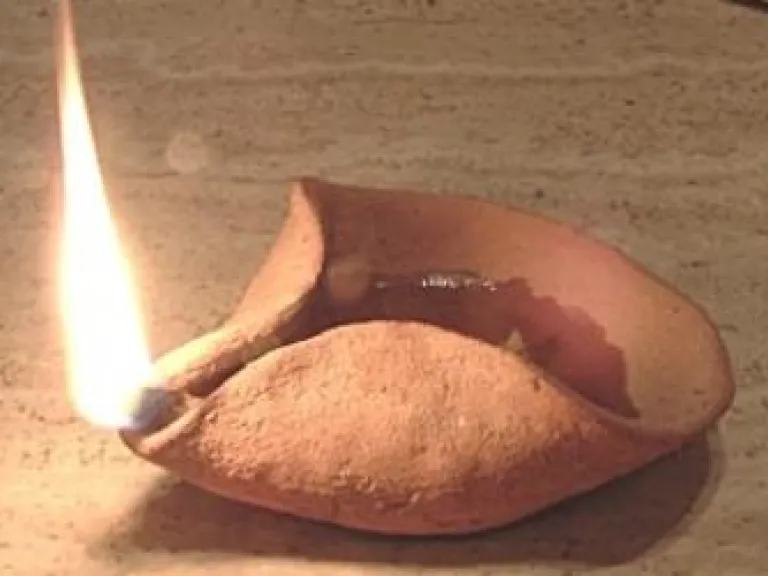 Biblical oil lamp outlet