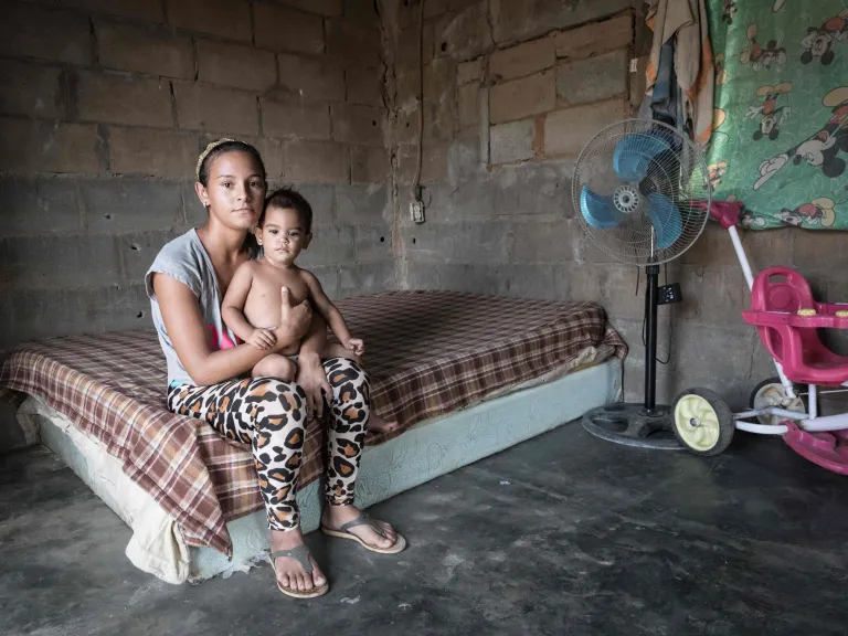 A young Venezuelan mother and her child.
