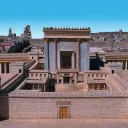 Um modelo do templo.