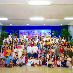 a large group of people indoors