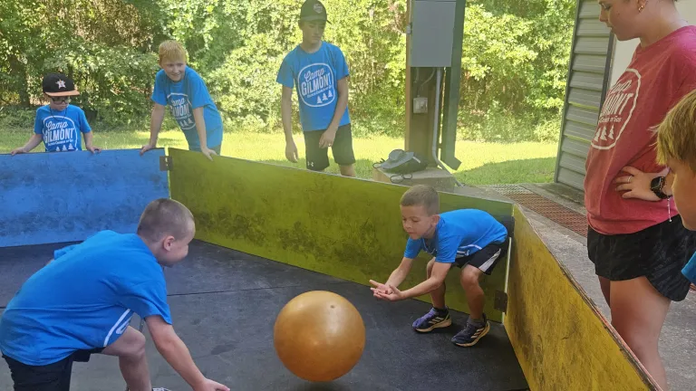 children playing gaga ball