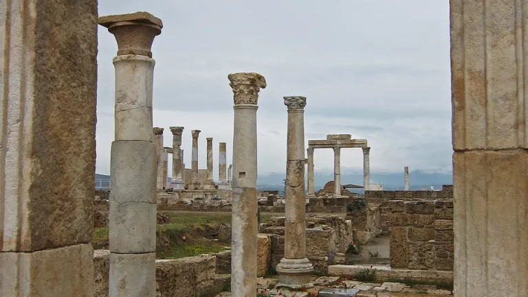 Laodicea became extremely wealthy during the Roman period. ruins of pillars in Laodicea