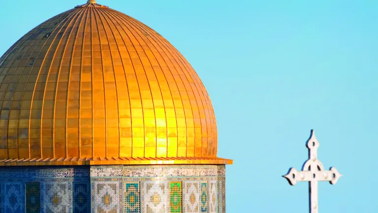 The latter part of Daniel’s prophecy of the North-South conflict describes a clash of civilizations between the leader of a soon-coming European superpower. Dome of the Rock