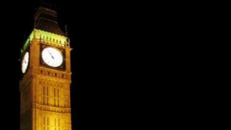 Big Ben and nightly traffic - World News and Trends: Britain's Need to Return to
