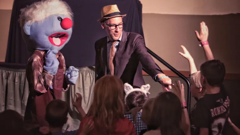 On Saturday evening at the Winter Family Weekend, Jelly and Mr. Jonathan held a fun game show for all the kids and families in attendance. Games, Bible trivia questions, songs and dancing were enjoyed by everyone who came to the show!