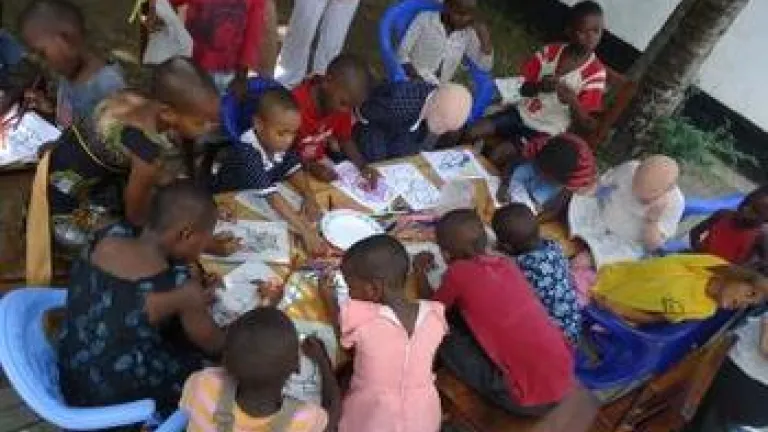 Four Australian Youths Teach Skills for Youth Corps Project at Camp in Kenya