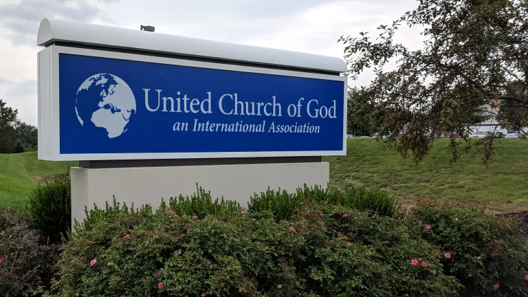 Yesterday we put up a new sign to the home office as part of the construction project.