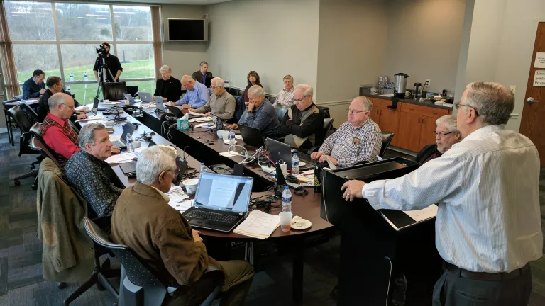 Jorge de Campos leading discussion about the Rules of Association.