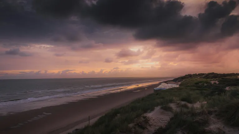 A photo of Dunkirk beach in France.