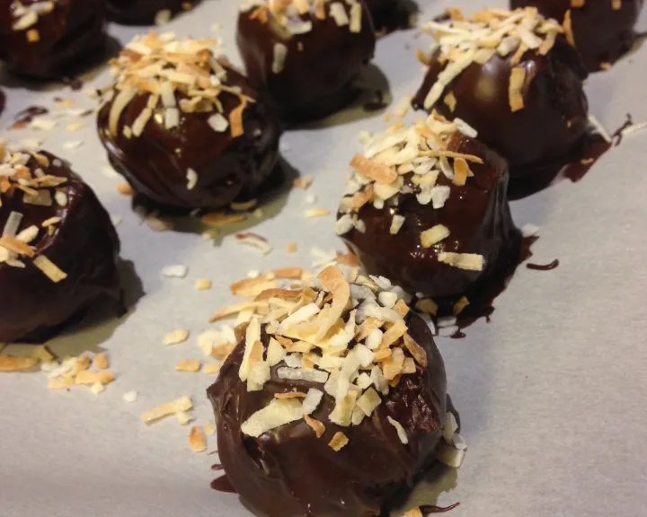 Gluten Free Chocolate Cake Ball Truffles