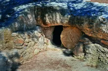 Good Friday - Easter Sunday: It Doesn't Fit With the Bible!