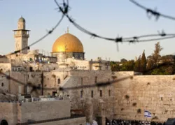 Photo of the Dome of the Rock and the Wailing Wall
