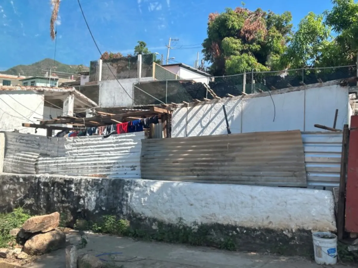 Boarding up the Residence